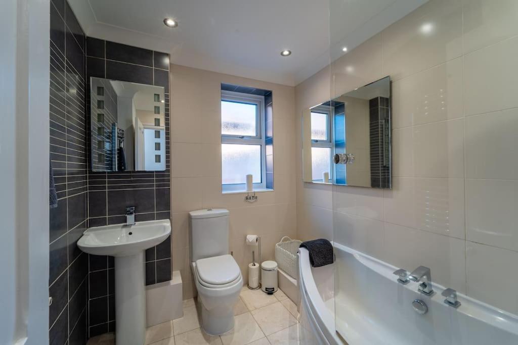 A Beautiful And Stylish 2 Bed Flat Close To Beach Bournemouth Exterior foto